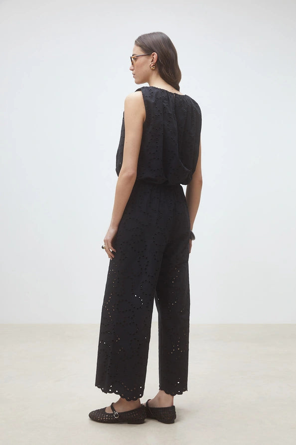 LISA EMBRODIERED CROPPED TOP S26C07034