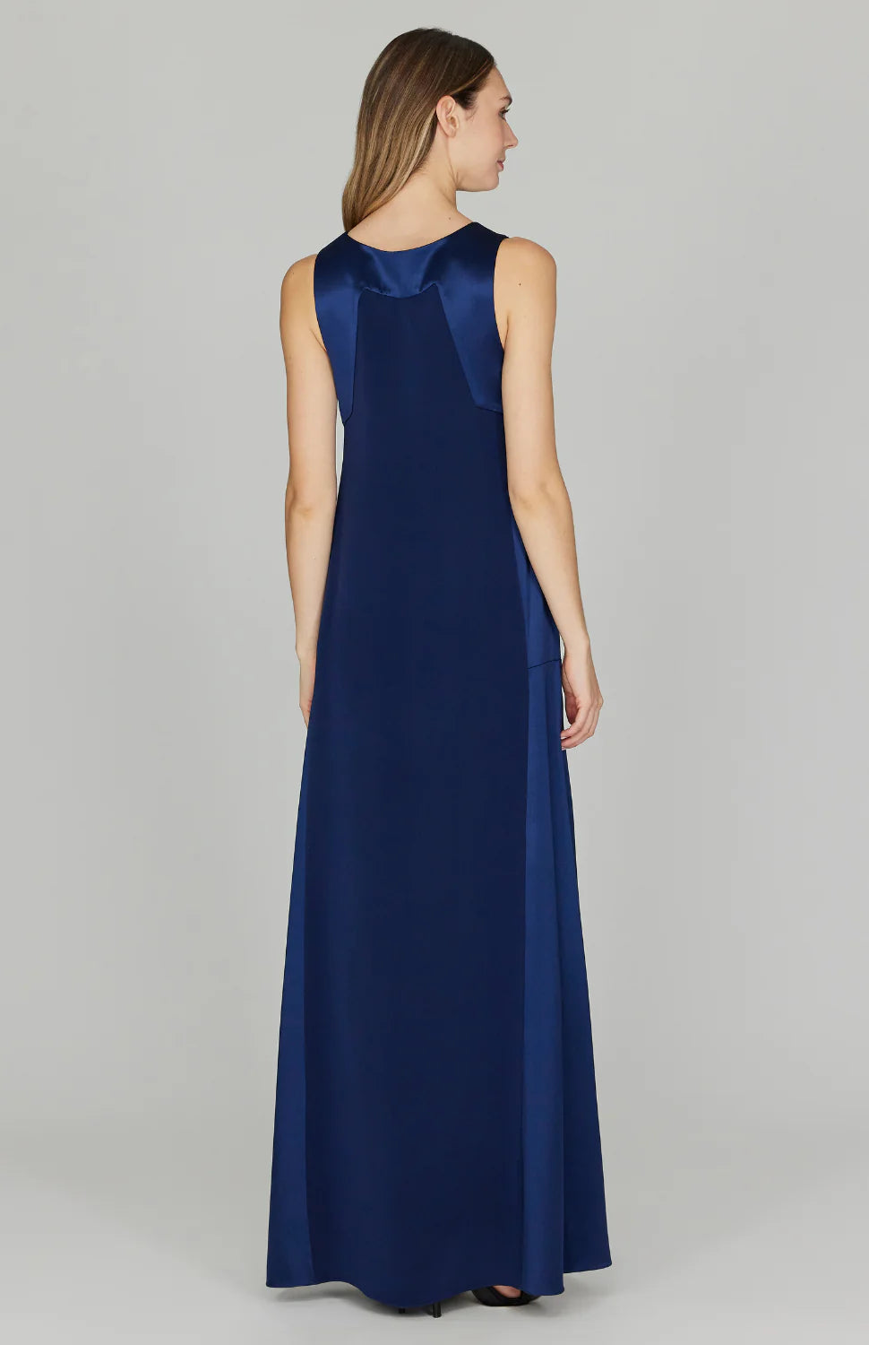 V NECK W/ CONTRAST PANEL DL801SAT