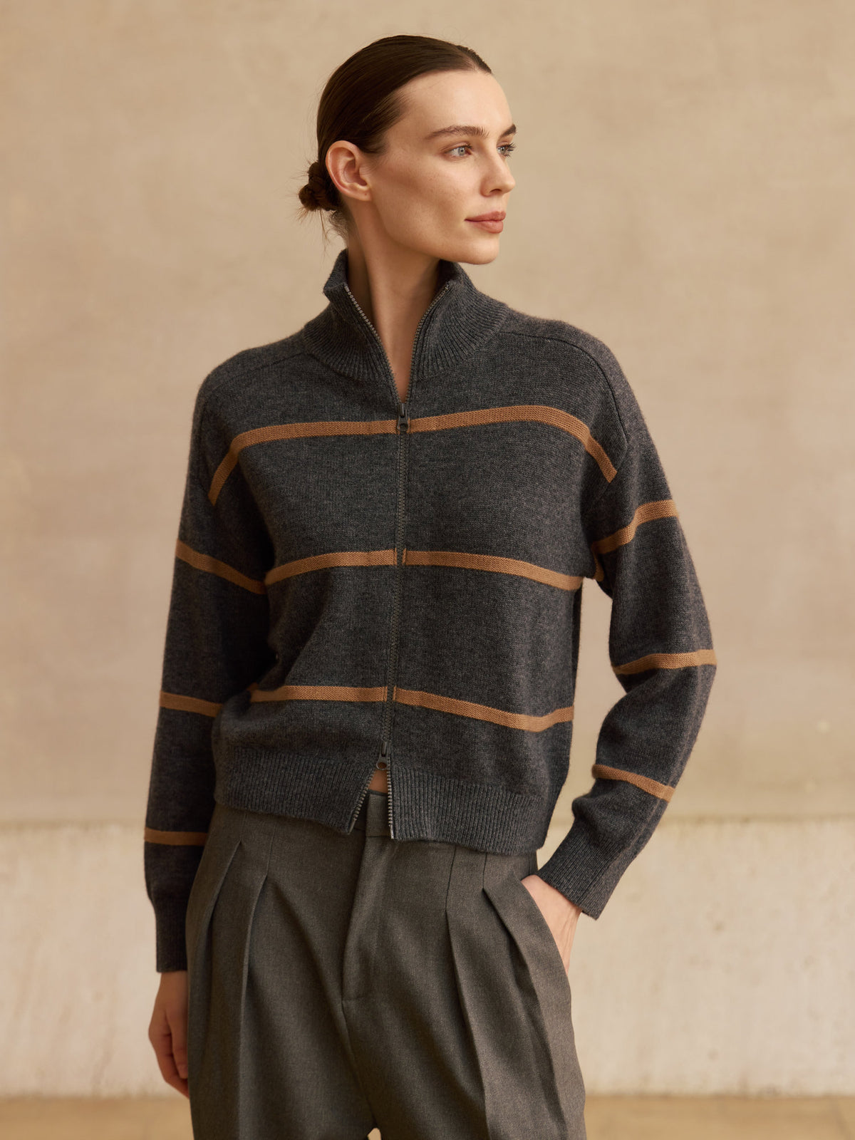 CONTRAST ZIP CASHMERE SWEATER PLT3779