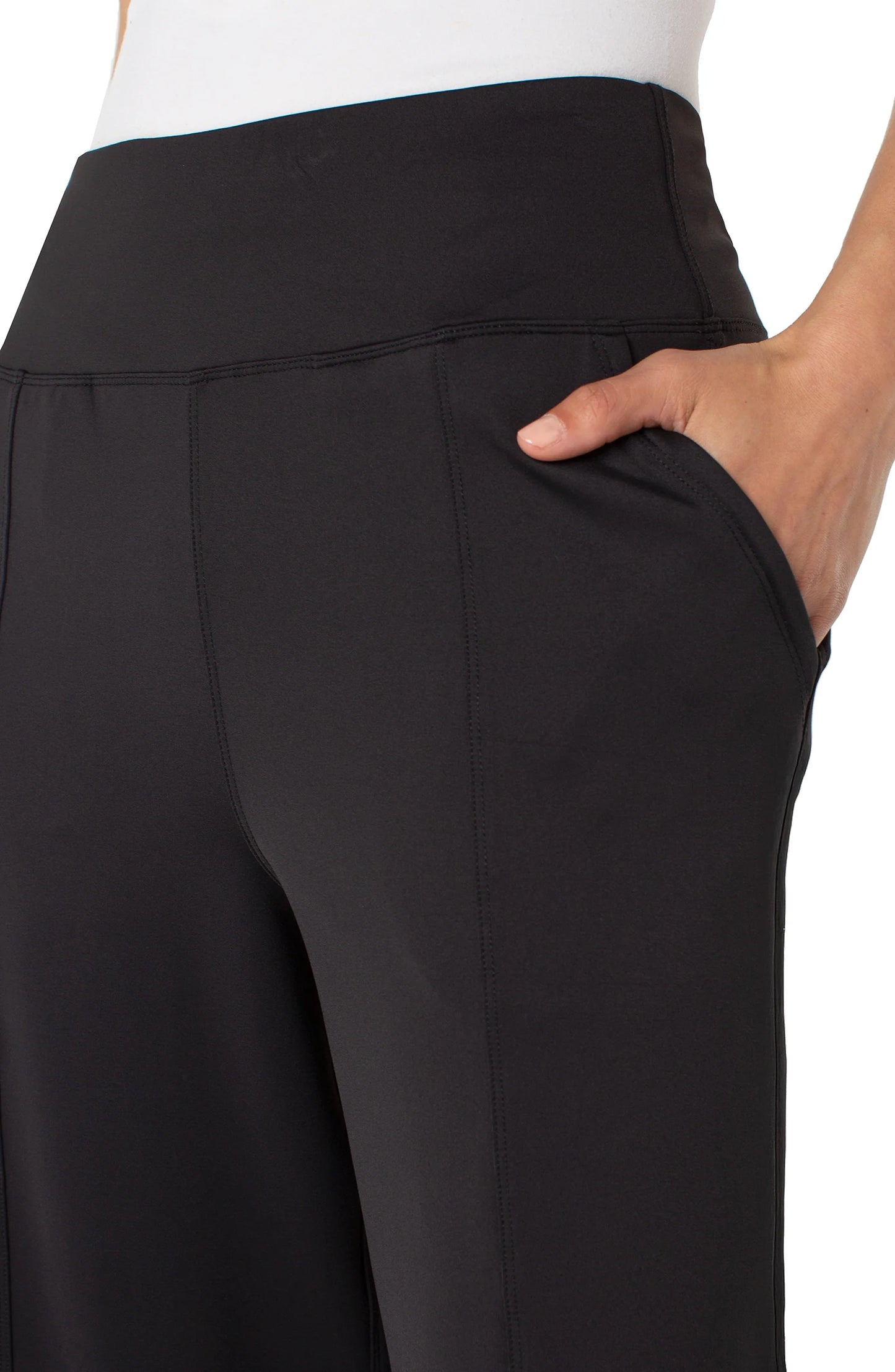 CROP WIDE LEG TECH PANT LM4381TL53