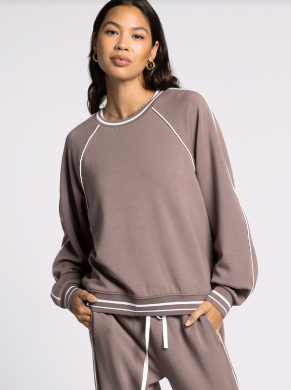 AMELIA TOP T4910