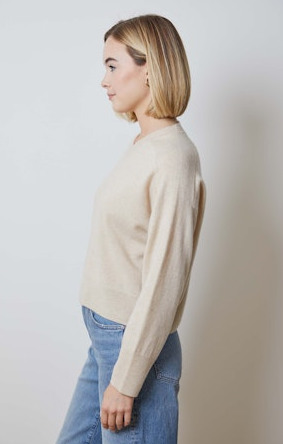 HIGH V NECK CZSE0112003