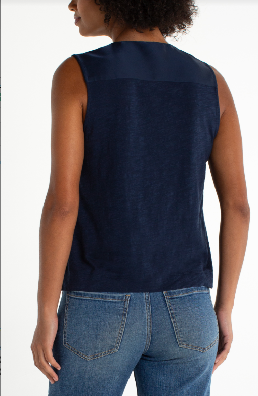 SLEEVELESS V NECK WOVEN TOP LM8K27PS6