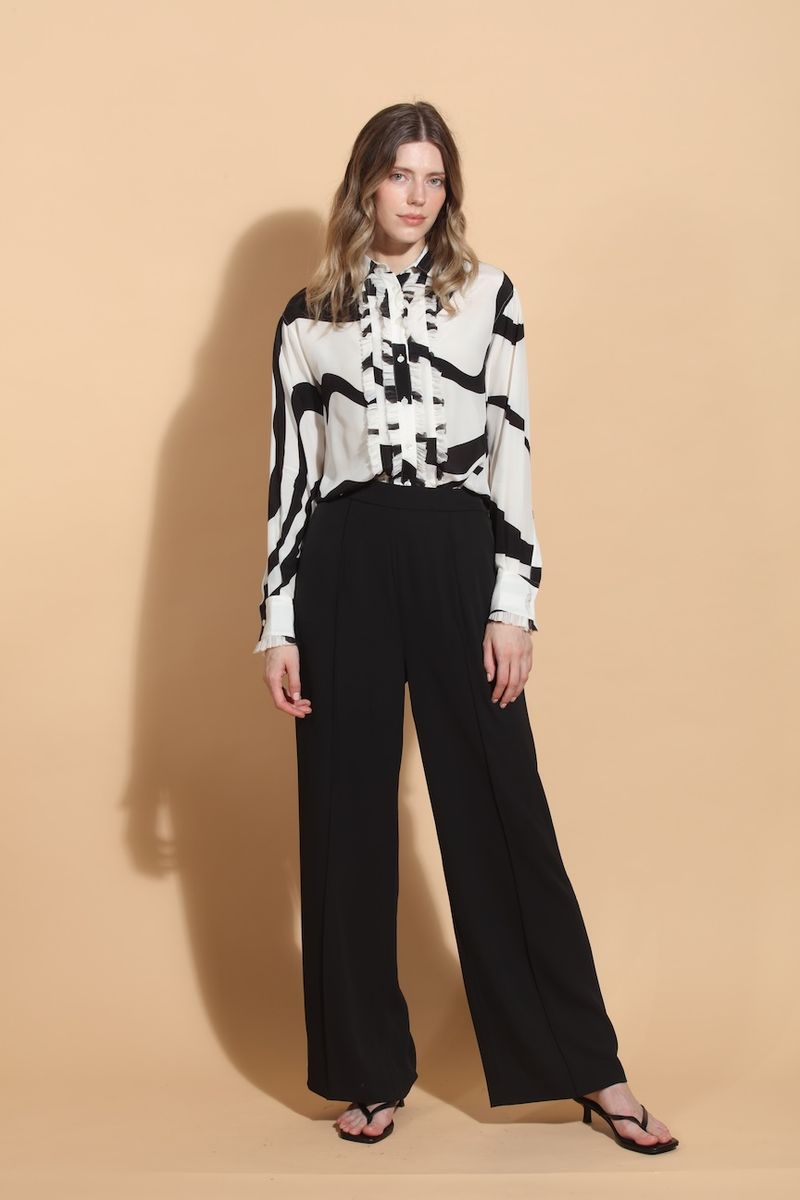 PRINTED BLOUSE W/ FRILL TRIM B762