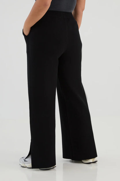 THE SWEATER WIDE LEG PANT
