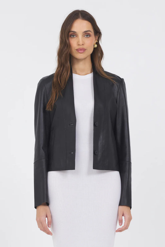 TESS CROPPED 586J398