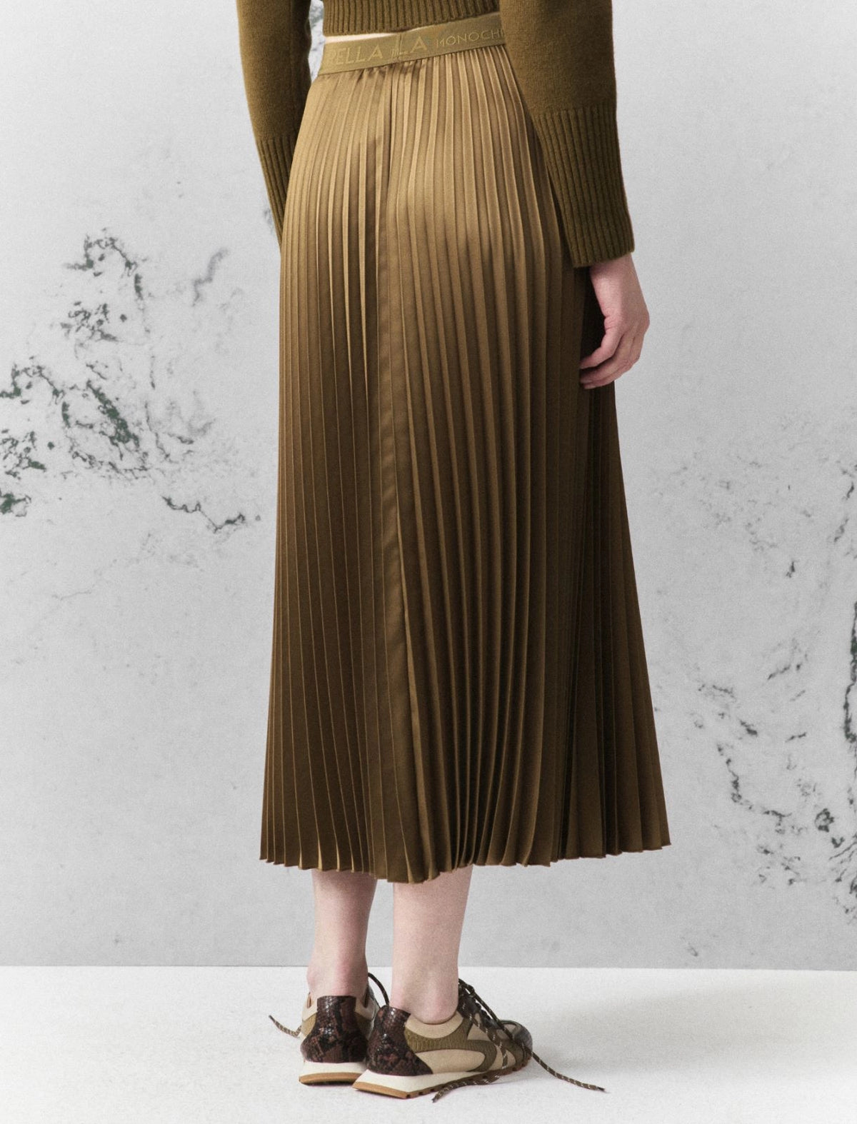 PLEATED SATIN SKIRT 2623106045200
