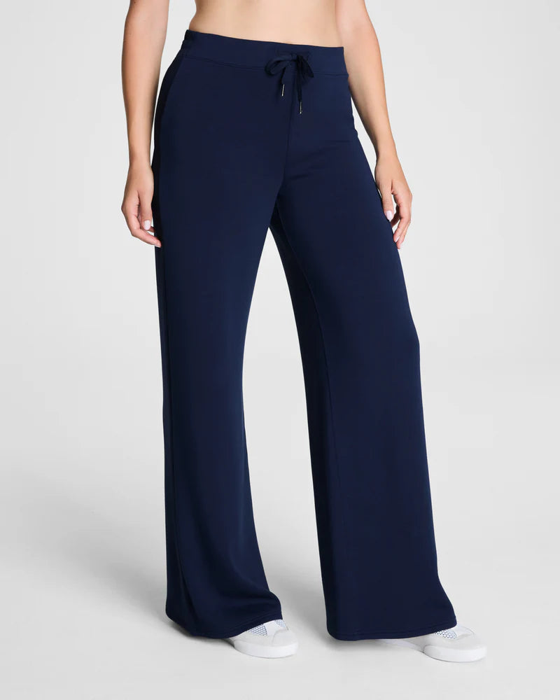 AIRESSENTIAL WIDE LEG PANT 50239R