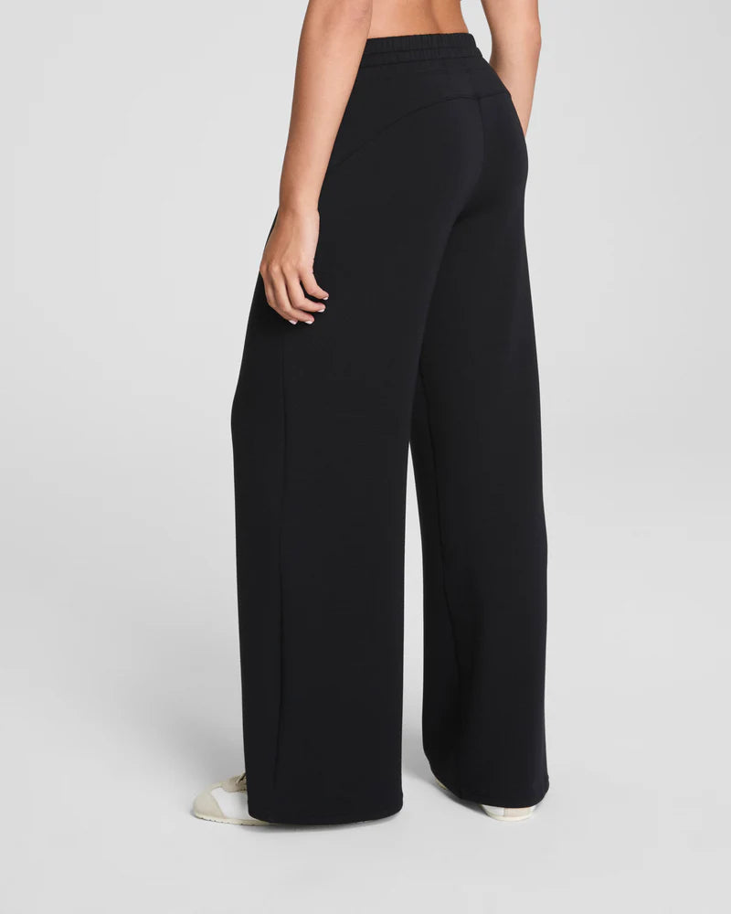 AIRESSENTIAL WIDE LEG PANT 50239R