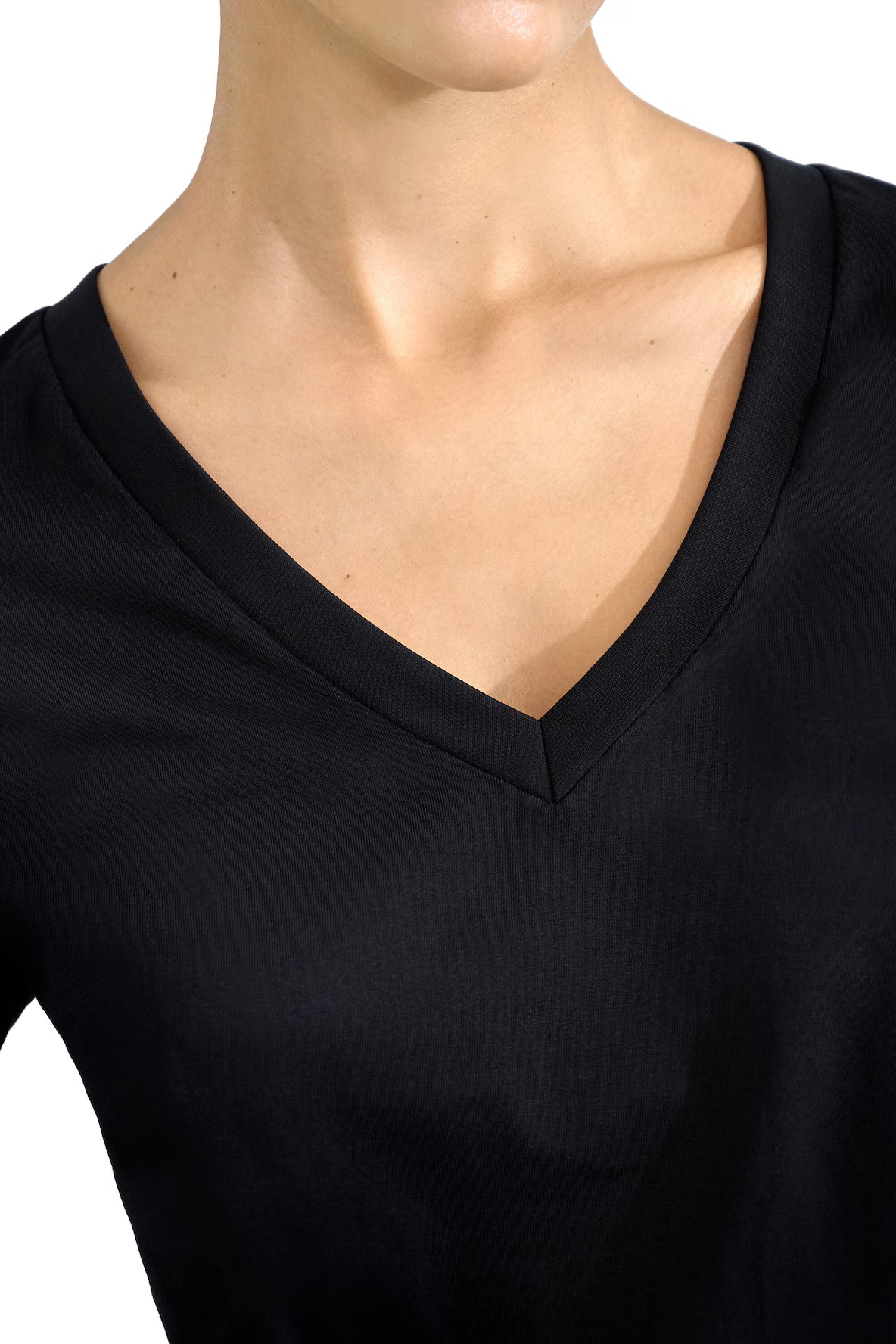 V NECK REGULAR TEE 624