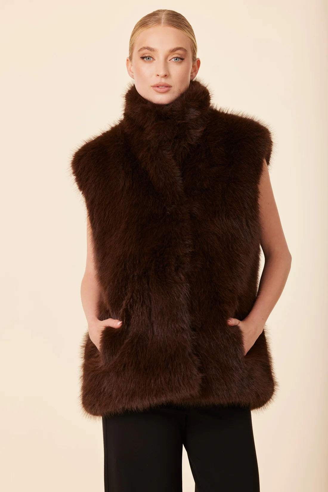 FAUX FUR VEST 75843