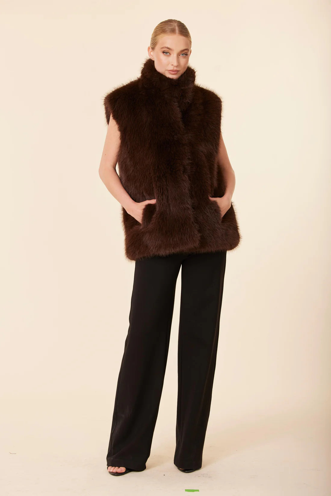 FAUX FUR VEST 75843