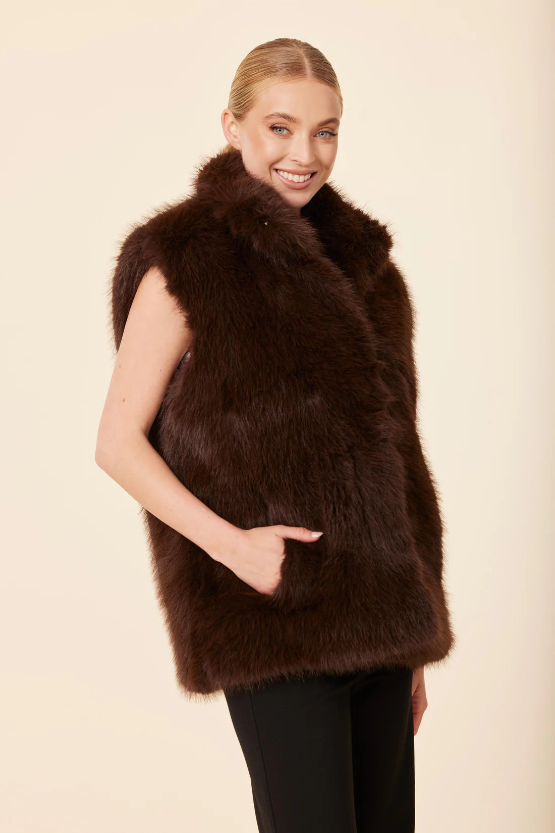 FAUX FUR VEST 75843