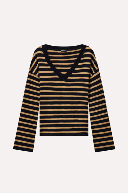 STRIPED WIDE V NECK 9306