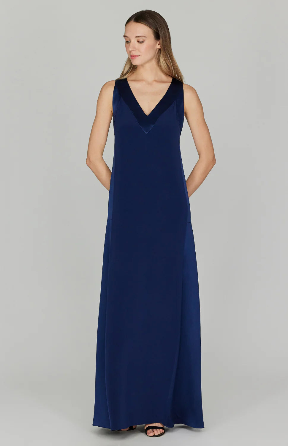 V NECK W/ CONTRAST PANEL DL801SAT