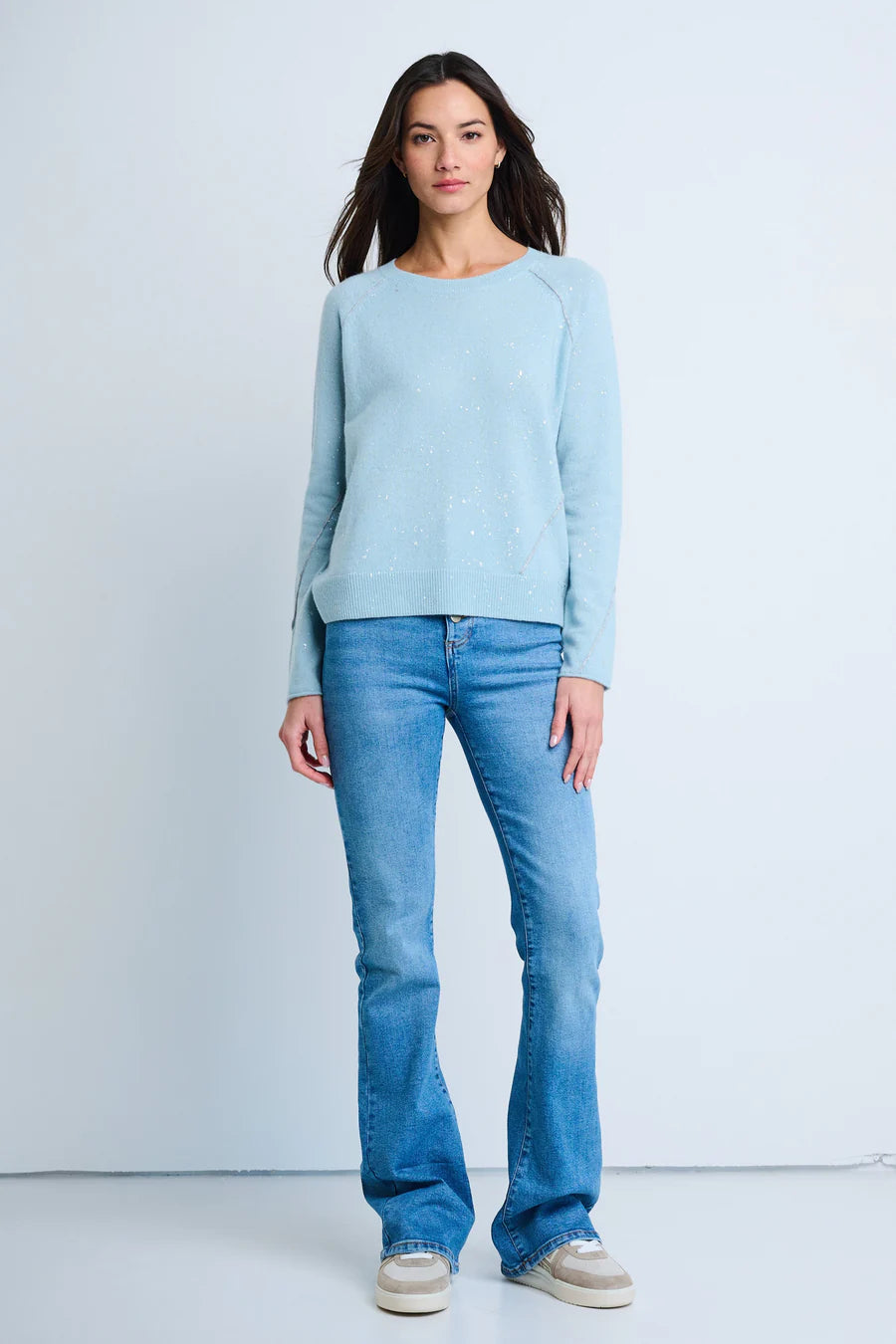 AROUND TOWN F255-756