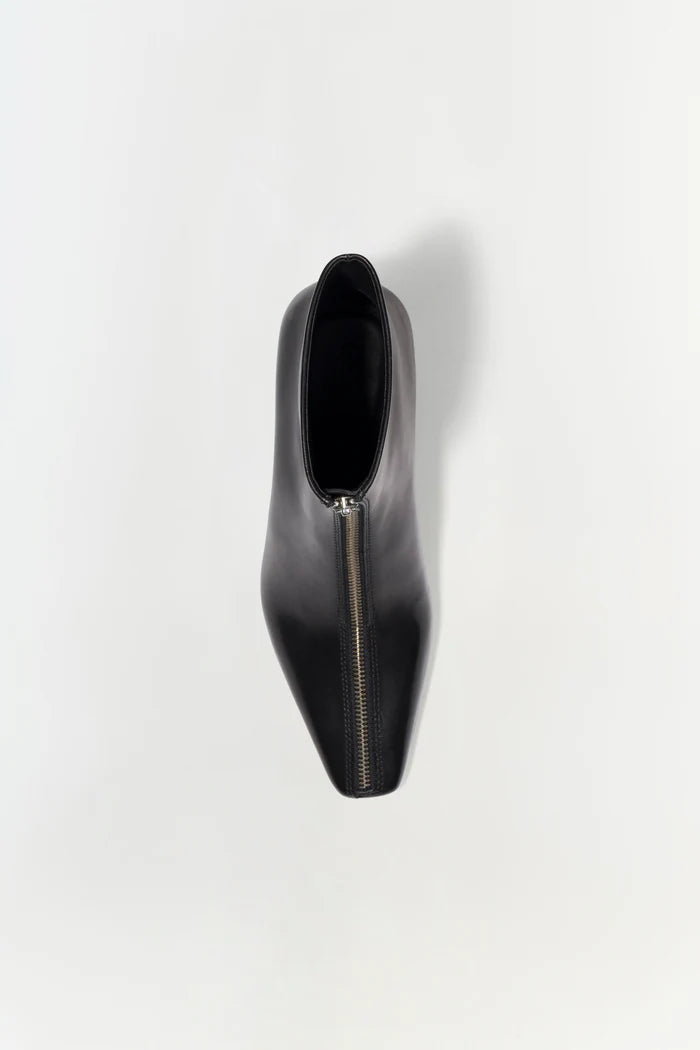 RYDER LEATHER ZIP FRONT BOOT 524-S014