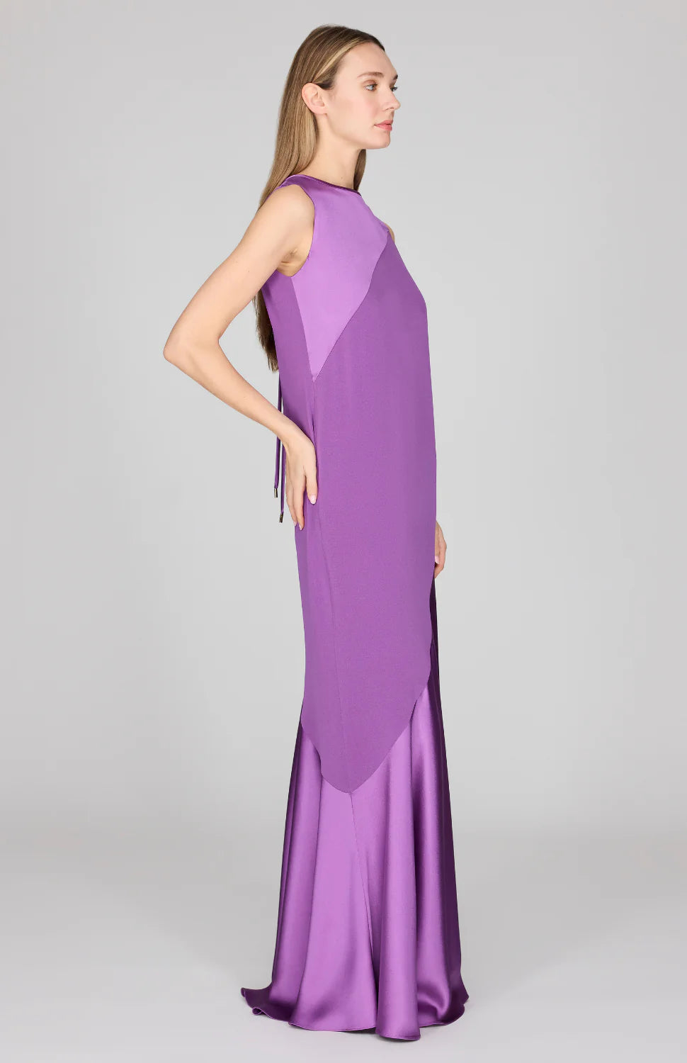 SLEEVELESS GOWN W/ FLARED SKIRT DL1062SAT