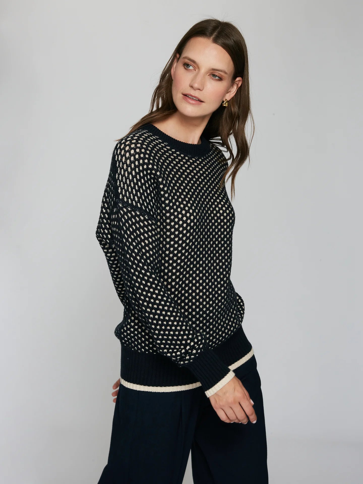 REVERSABLE 2-TONE MESH SWEATSHIRT N14149