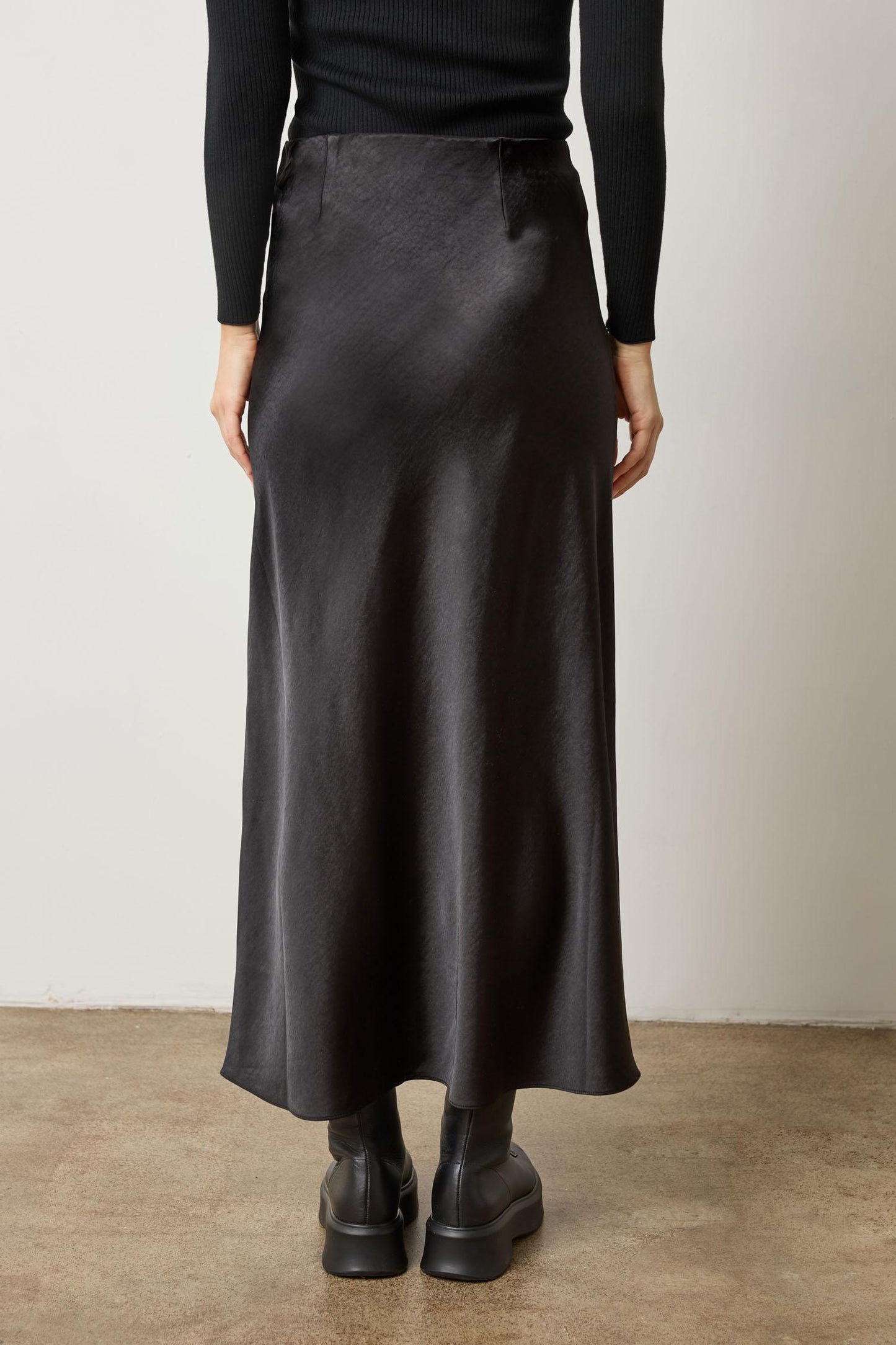 SATIN BIAS MAXI SKIRT PA3100