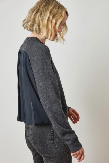 PLEATED BACK RAGLAN SWEATER PA3203