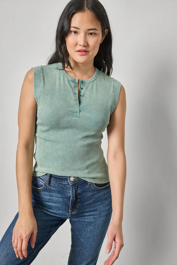 SUNWASHED CAP SLEEVE HENLEY PA 3303