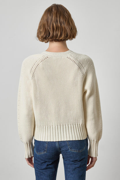 TEXTURED V NECK SADDLE PA3501