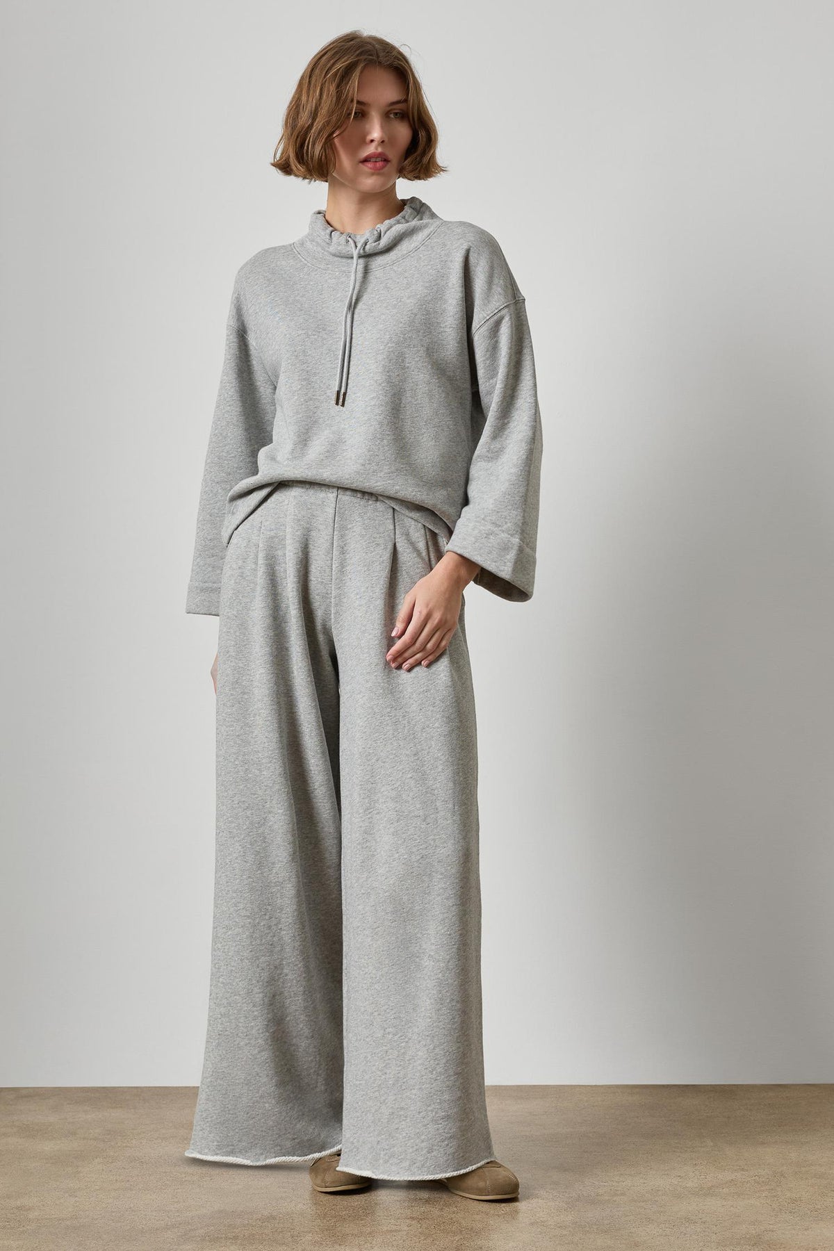 EASY SCRUNCH NECK PA3541