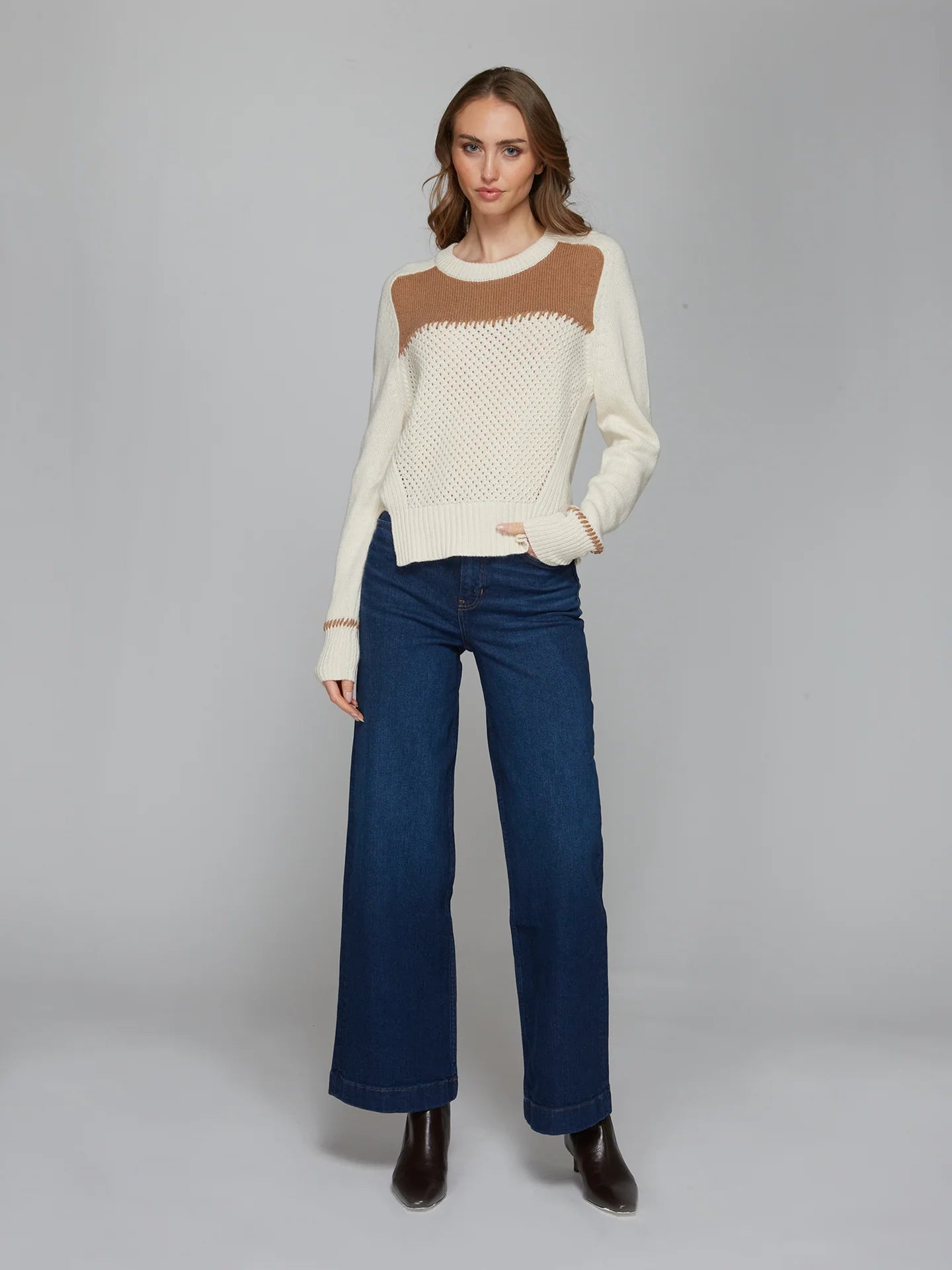 BOXY CREW W/ CONTRAST YOKE RCP14372
