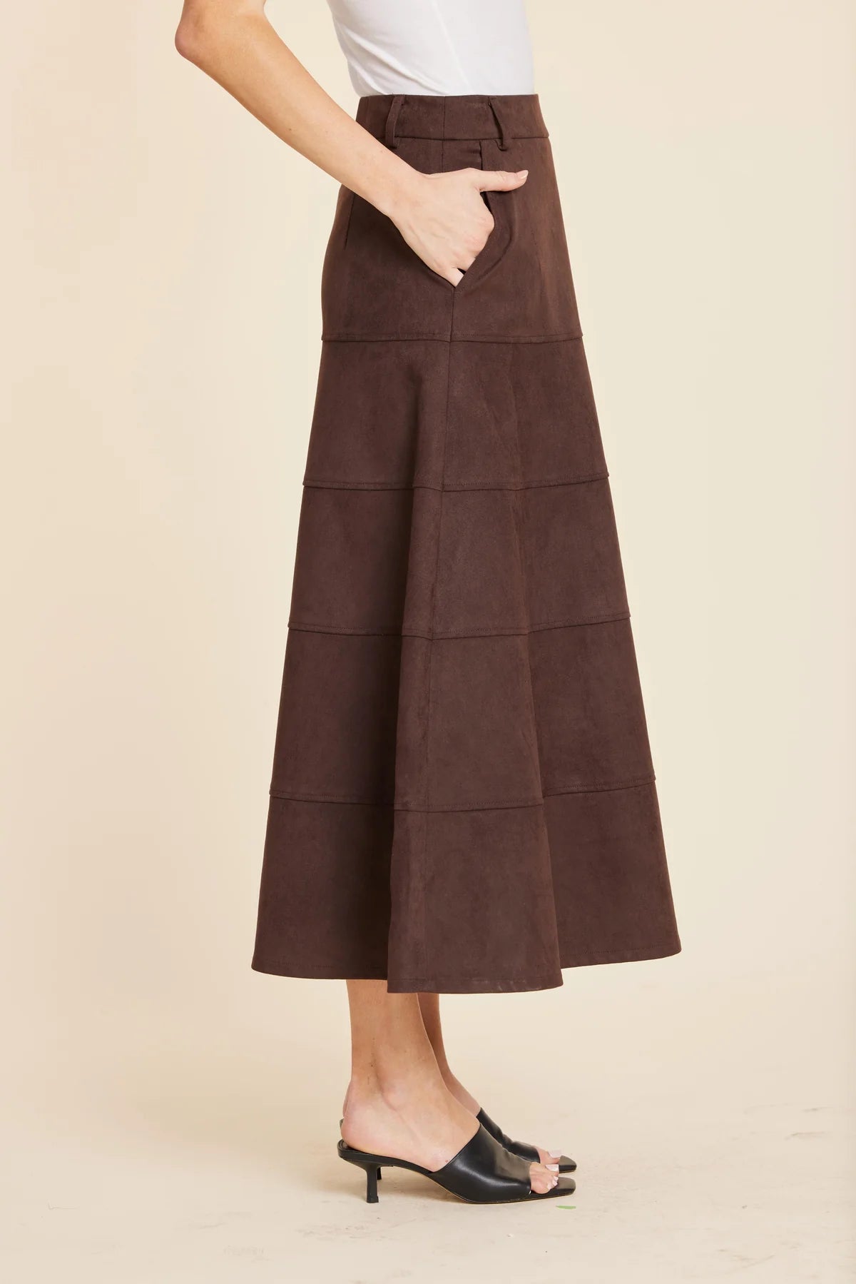 FAUX SUEDE FULL PANELED SKIRT 414