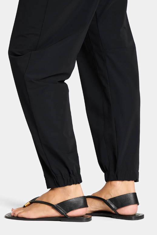 JUNE JOGGER 6320N04701