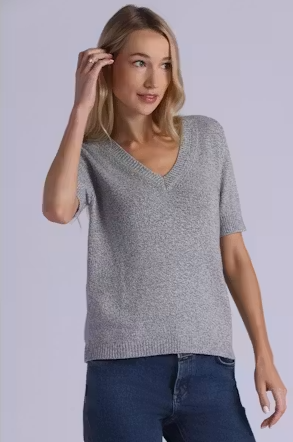 TEXTURED SHORT SLEEVE V NECK 9887