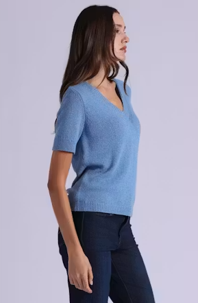 TEXTURED SHORT SLEEVE V NECK 9887