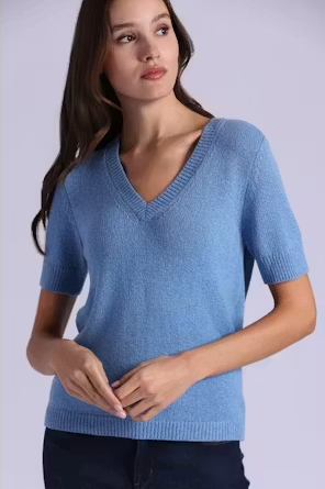 TEXTURED SHORT SLEEVE V NECK 9887