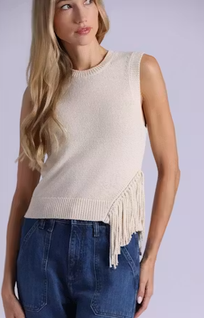 TEXTURED SLEEVELESS CREW W/FRINGE 9836