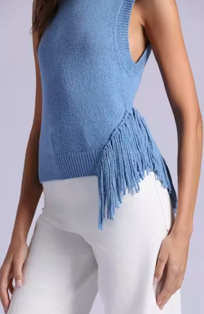 TEXTURED SLEEVELESS CREW W/FRINGE 9836