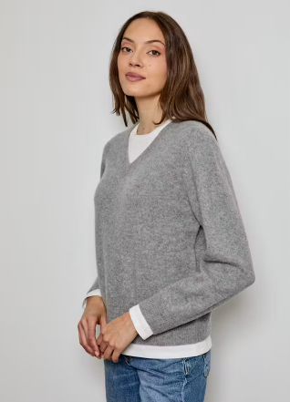 TWO-FER LONG SLEEVE SWEATER CAS0112033