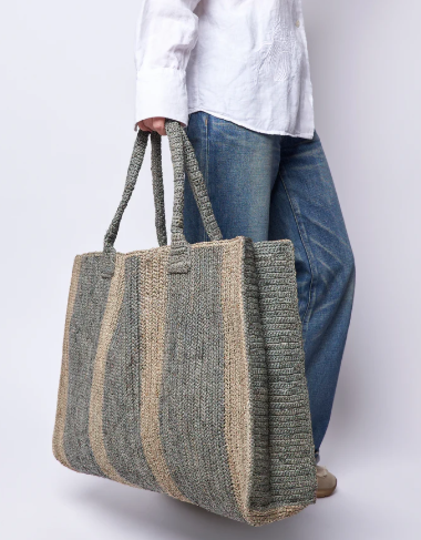 THE WEEKENDER BAG