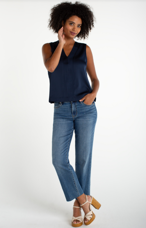 SLEEVELESS V NECK WOVEN TOP LM8K27PS6