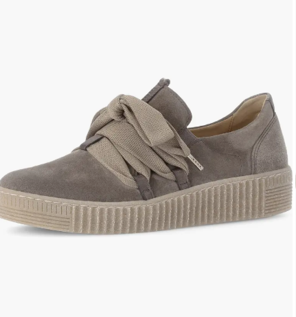 SUEDE BOW SNEAKER 73.333
