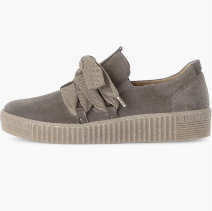 SUEDE BOW SNEAKER 73.333