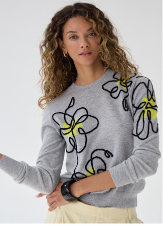 FLORAL APPLIQUE CREWNECK R14495