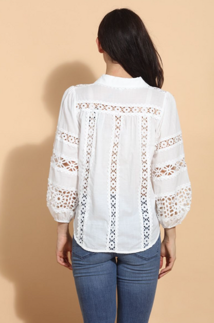 COTTON BLOUSE W/ LACE INSET 162