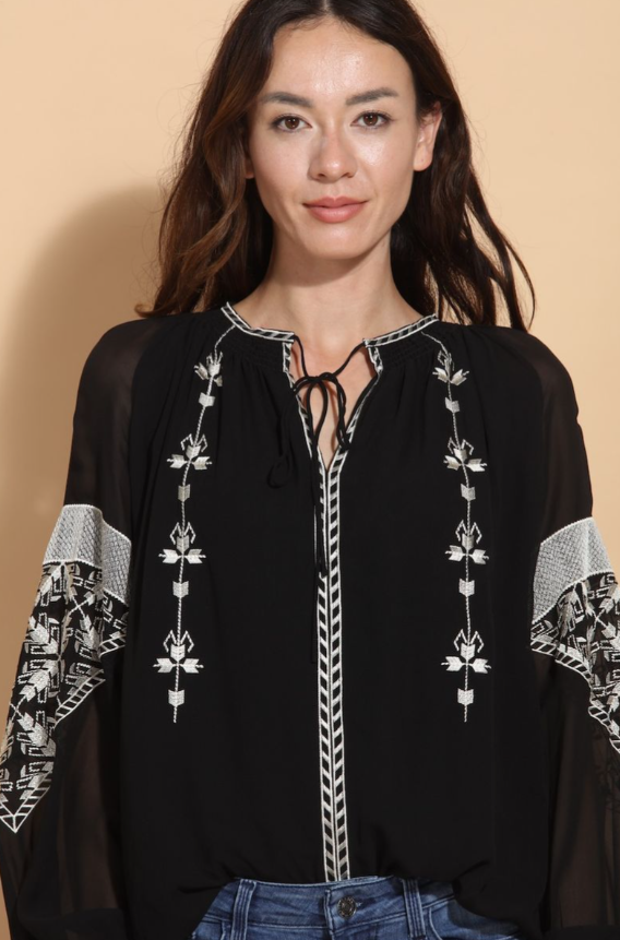 EMBROIDERED TOP W/ TIE NECK 542