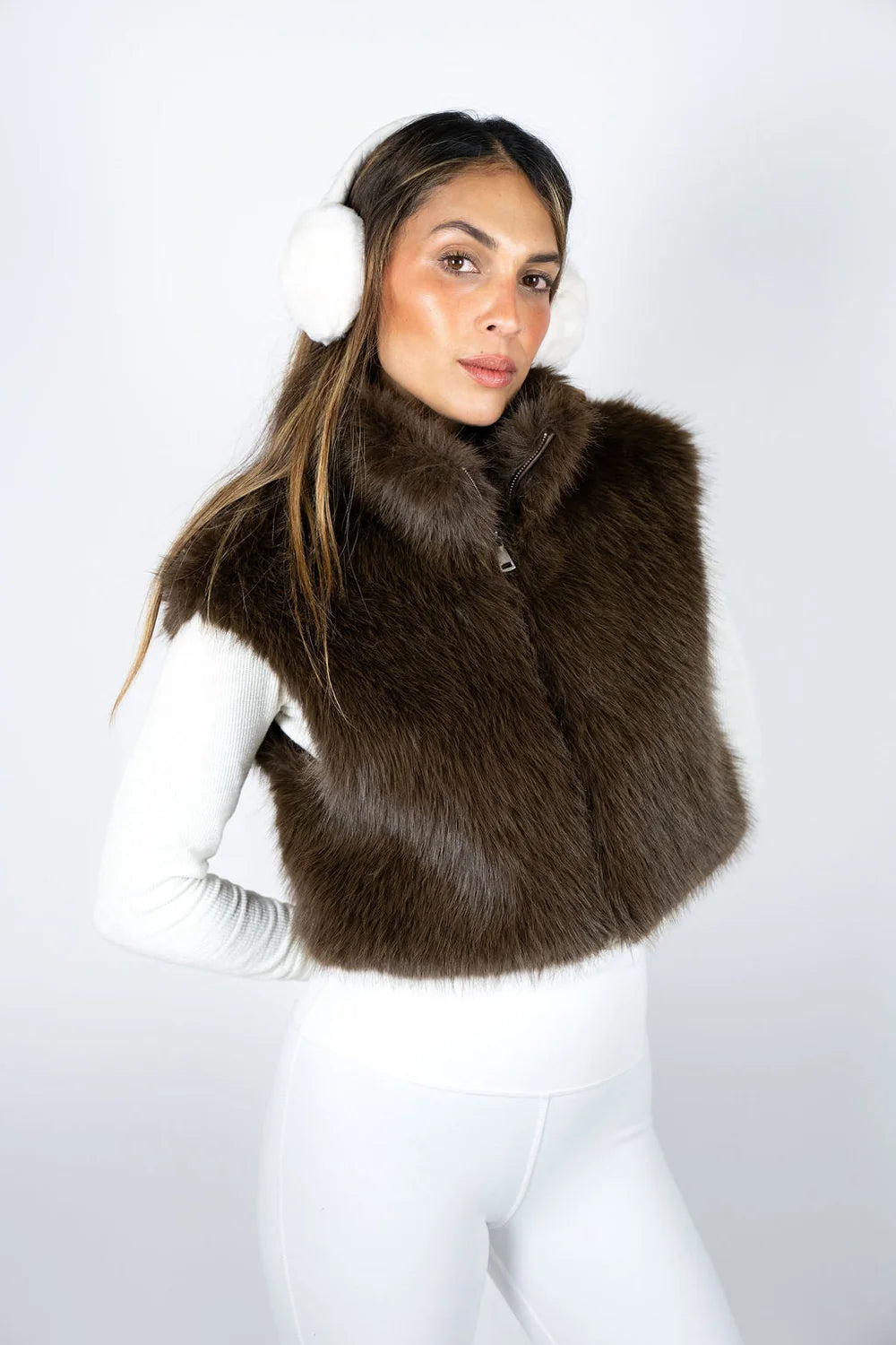 MOON RABBIT CROP VEST