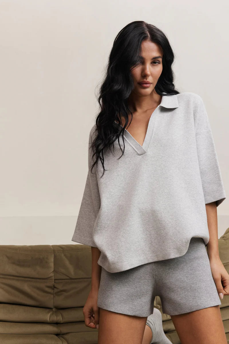 OLLY V NECK TOP LA1707